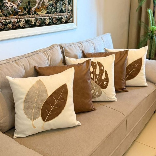 Kit 5 Almofadas para Sofá Decorativas 45x45 em Linho e Couro Sintético – Boho Terracota